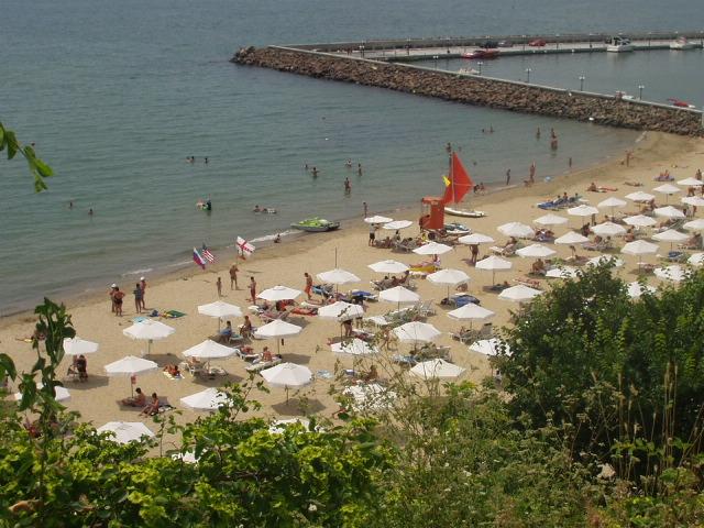 Beach and Marina changed a lot since this pic taken in 2006