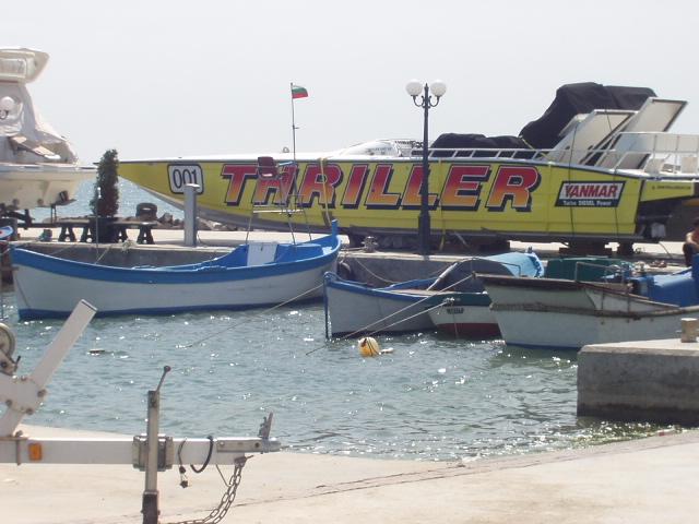 The Thriller power boat provides high speed rides around the bay